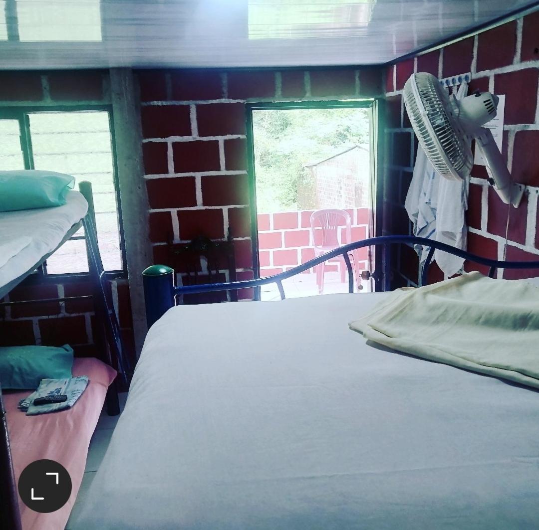 Casa Hospedaje Mayesty San Cipriano Quarto foto